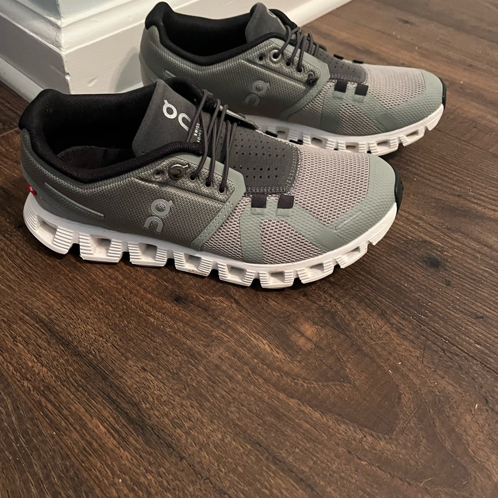 On Running Women’s shoes